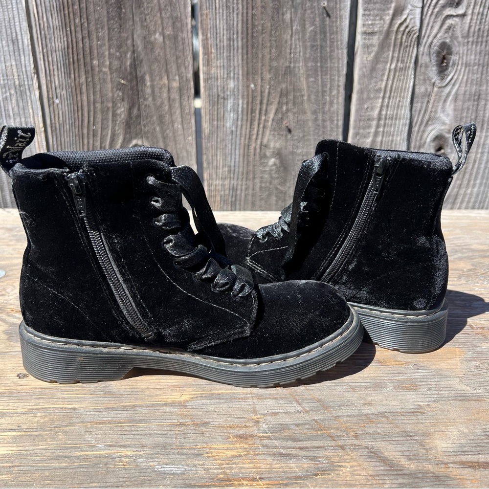 Dr. Martens Black Velvet 1460 Boots (black velvet) Size 6 US Ladies - Pascal Y